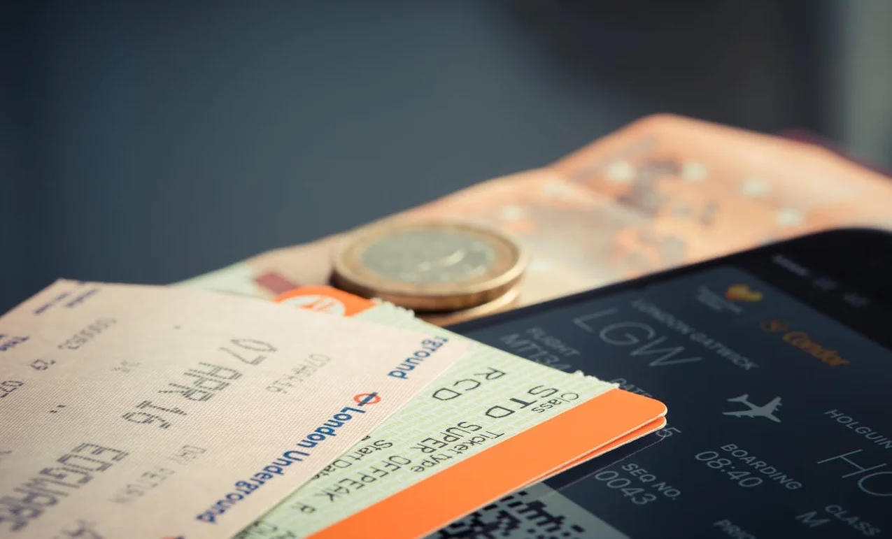 Cât de devreme este ideal să rezervi biletele de avion pentru a obține cel mai bun preț?