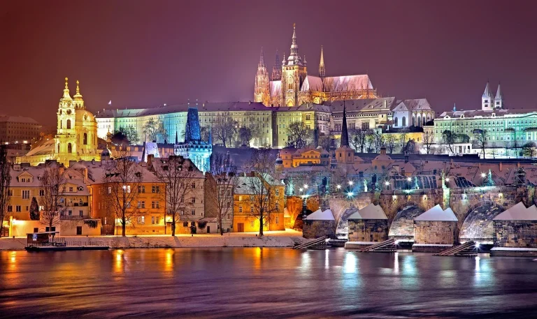 Ce să nu ratezi la Praga dacă călătorești singur și ai un buget mic