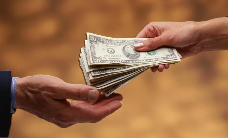 Ce trebuie să știi despre drepturile tale când îți întârzie salariul mai mult de o săptămână?