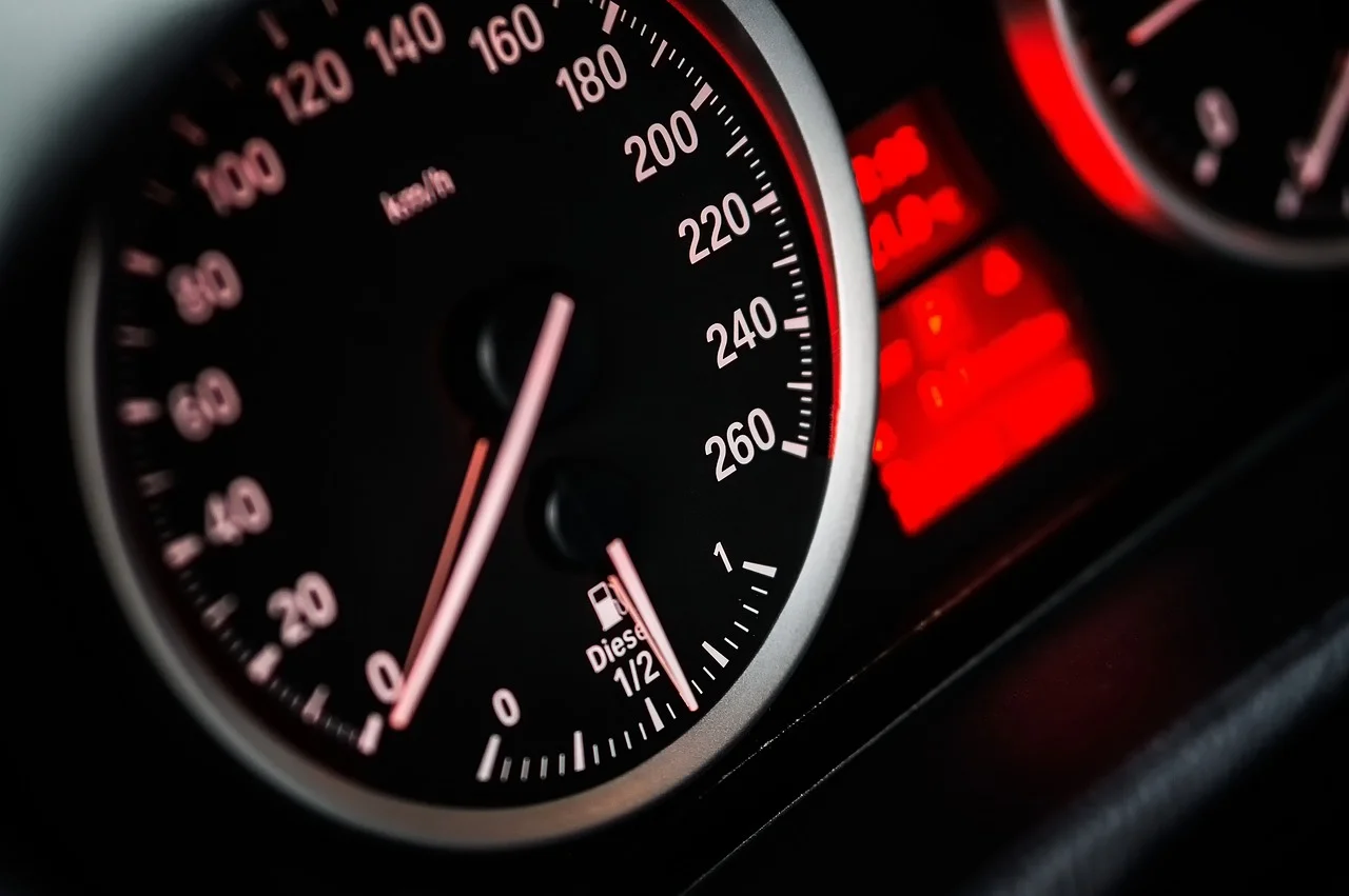 Verificarea istoricului auto gratis: Ce opțiuni ai la îndemână