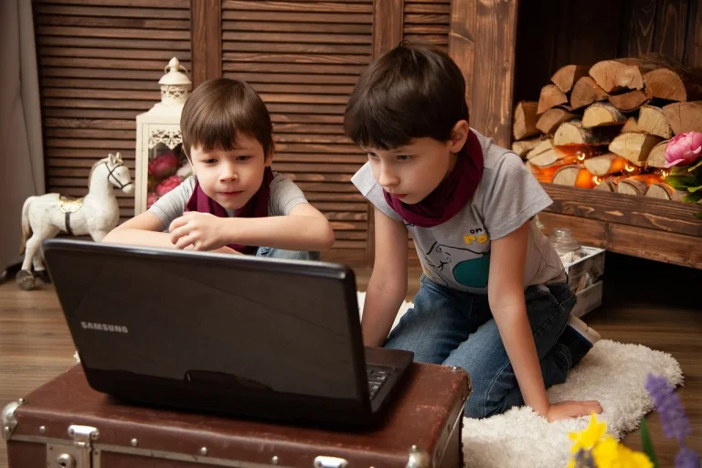 YouTube în siguranță pentru copii: Pași simpli de activare a controlului parental